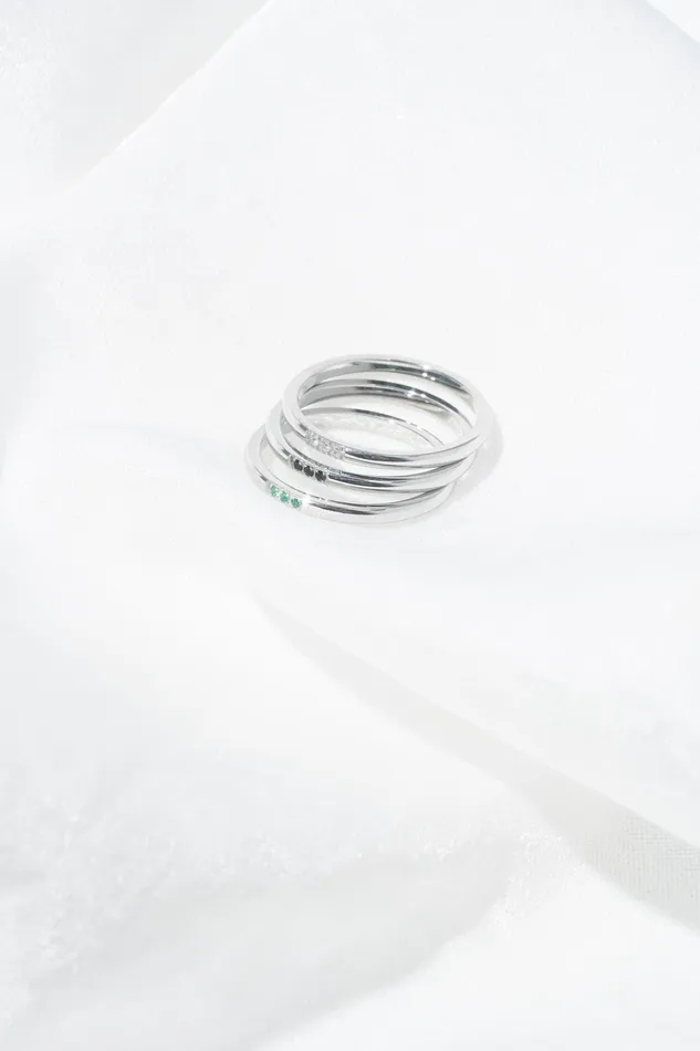 READYMADE Emerald Stardust Ring Rings