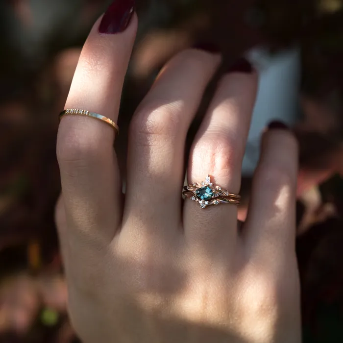 Capucinne Rings Aurora ShieldCut Sapphire Ring Set