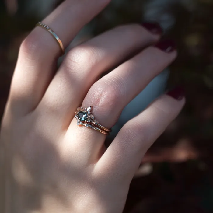 Capucinne Rings Aurora ShieldCut Sapphire Ring Set