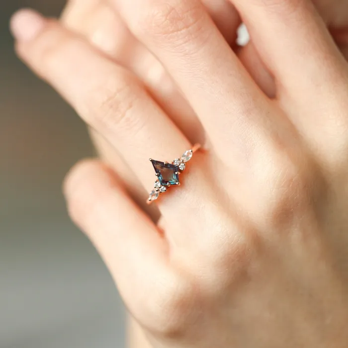 Kite Alexandrite Engagement Ring Capucinne Rings