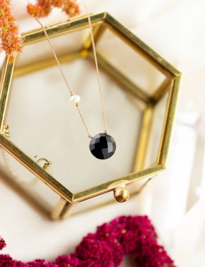 Necklaces SoulKu Black Onyx Pearl Goddess Necklace for You Are Strong